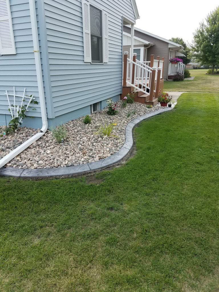 Quality lawn mowing and maintenance